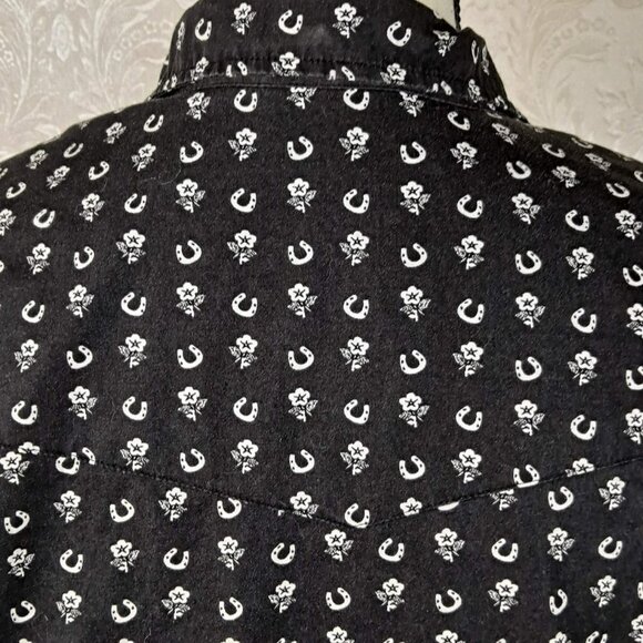 Five Star by Roper Size Medium Black W/ White Horseshoe Pattern Button Up Shirt - Picture 5 of 12